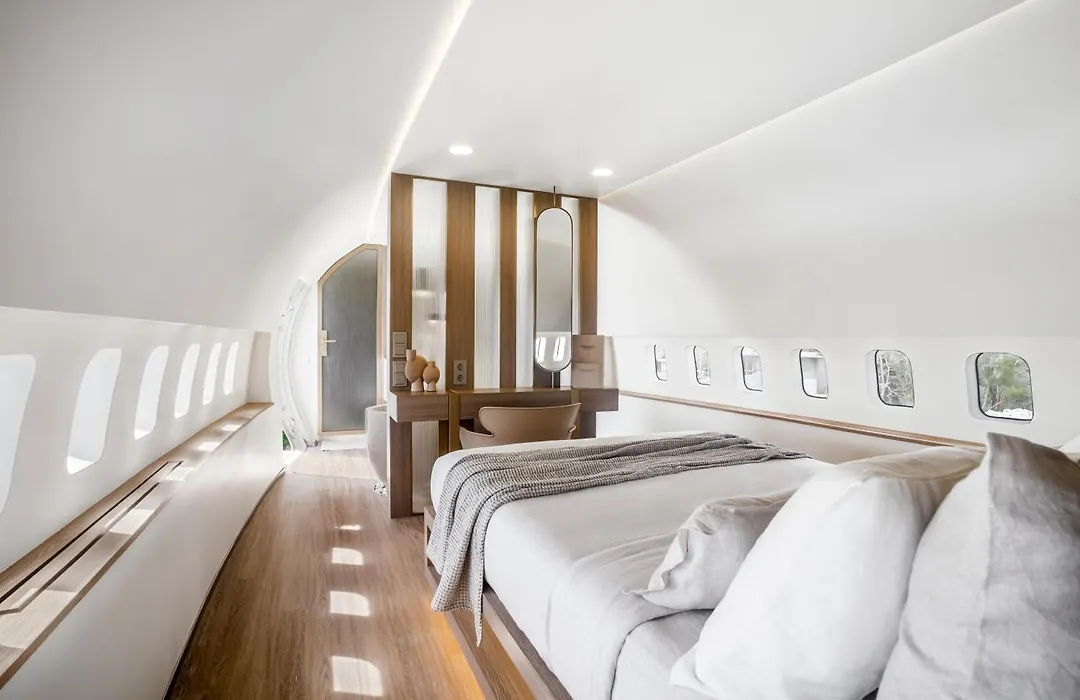 Private Jet Villa Uluwatu-1
